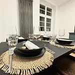Zentrale Am Bergpark Apartment