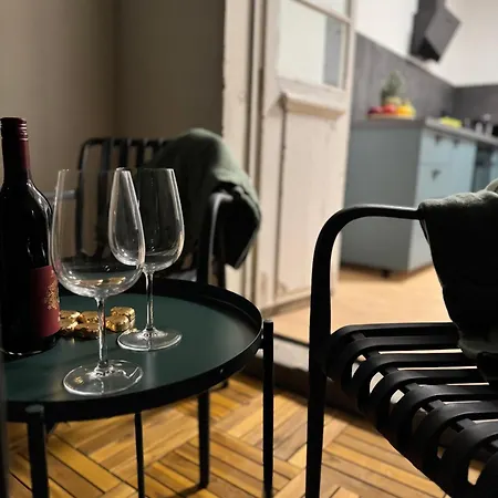 Zentrale Am Bergpark Apartman