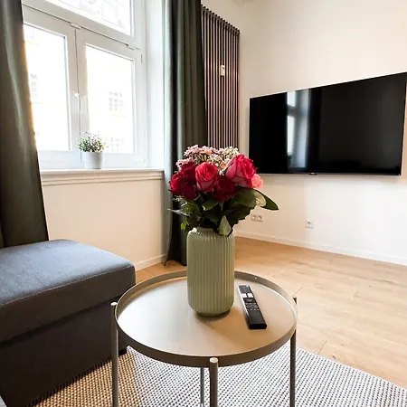 아파트 Zentrale Am Bergpark