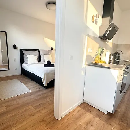 Zentrale Am Bergpark Apartment *